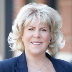 DeeDee McCracken
