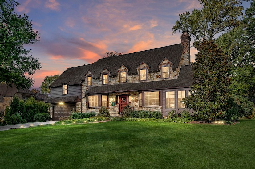 215 EDGEWOOD DRIVE