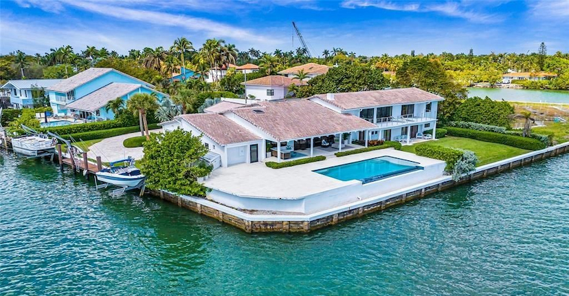 A COMPELLING BAYFRONT PROPERTY IN MIAMI’S UPPER EAST SIDE