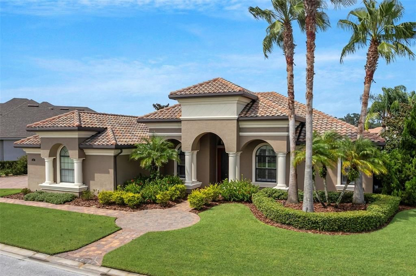 2351 HERITAGE LAKES DR