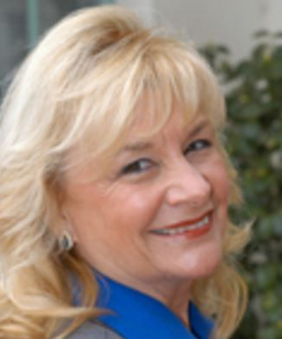 Lynn James