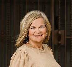 Lynn Yaklin
