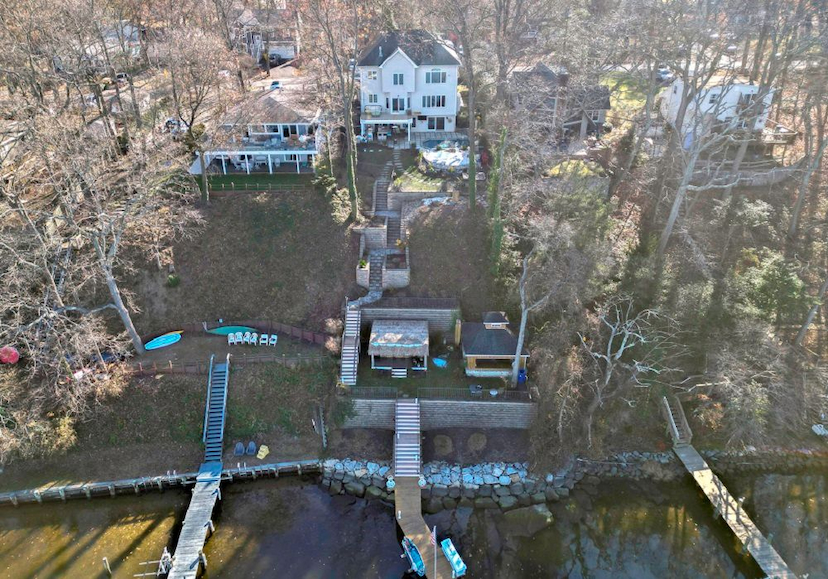 STUNNING WATERFRONT HOME ON THE SEVERN RIVER