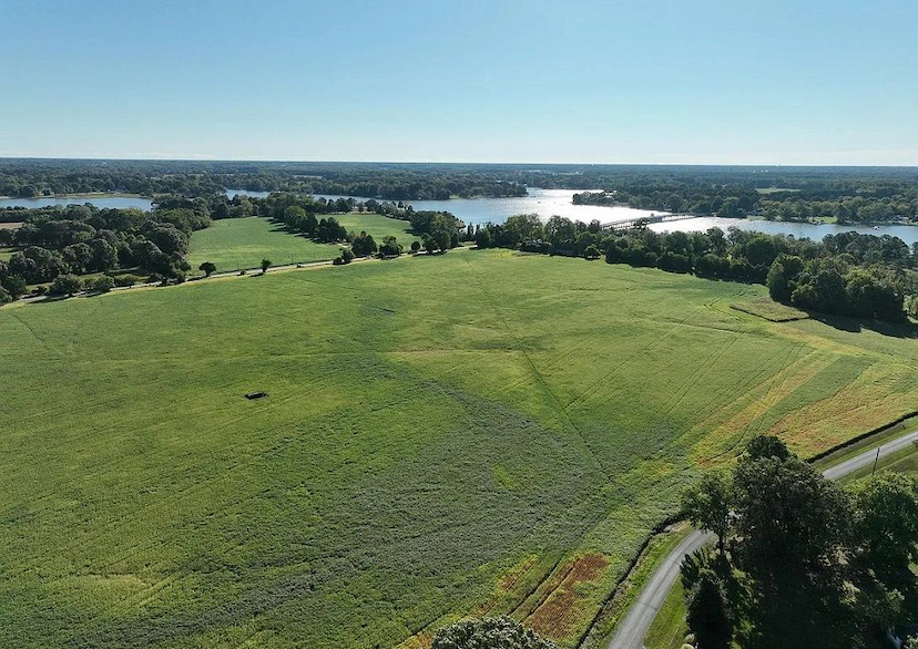 STUNNING LAND