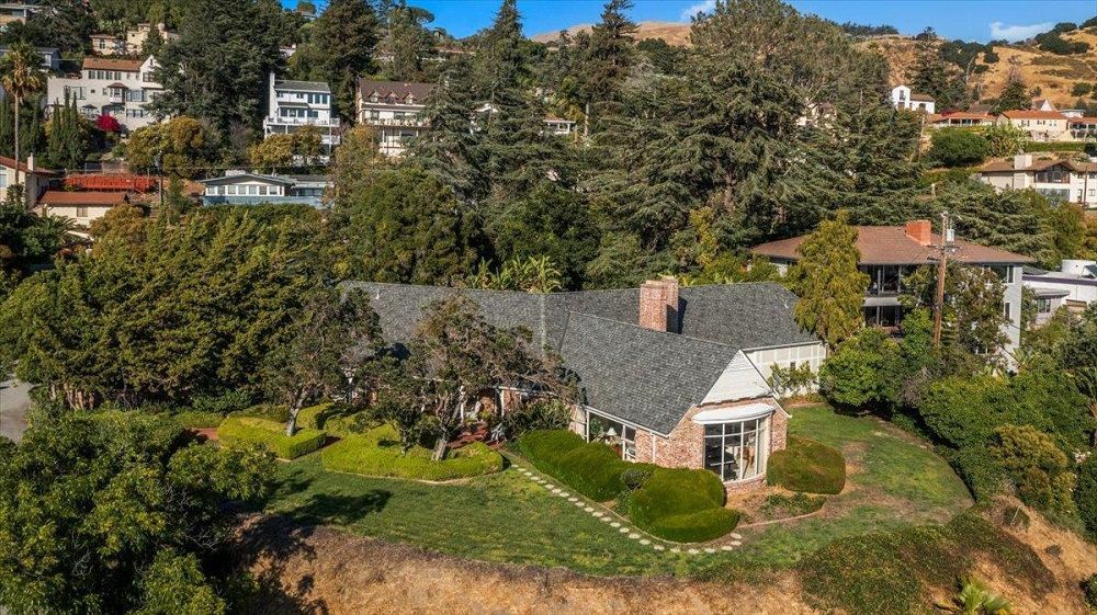 15795 HIGHLAND DRIVE