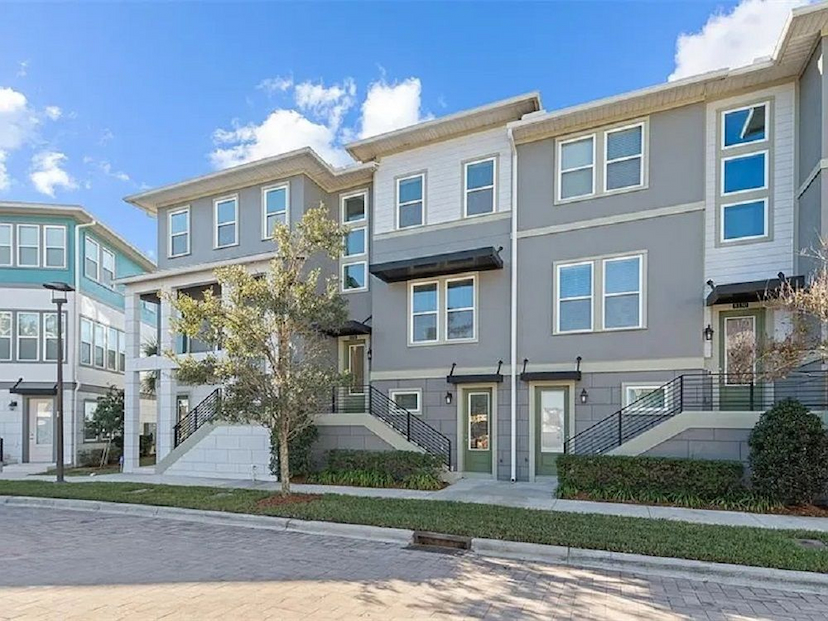 BEAUTIFUL HOME IN THE HEART OF LAKE NONA