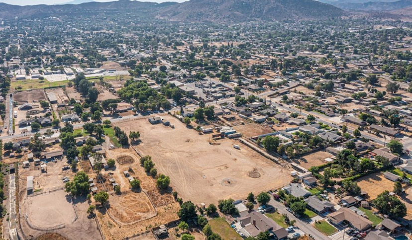 BUILD YOUR DREAM EQUESTRIAN ESTATE