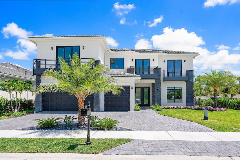 2780 NW 69TH STREET