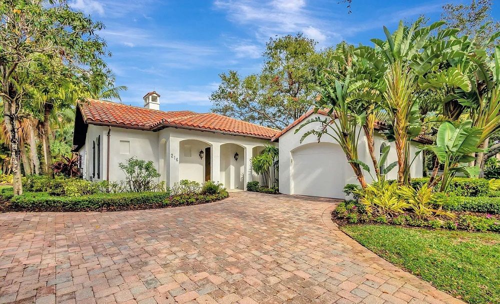 216 ROYAL TERN COURT