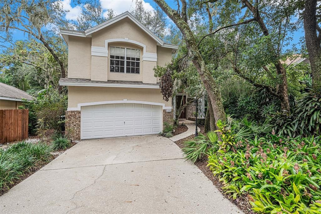 YOUR TAMPA DREAM HOME AWAITS!