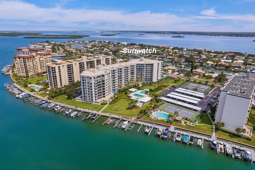 OPEN CONCEPT RESIDENCE WITH INTRACOASTAL VIEWS