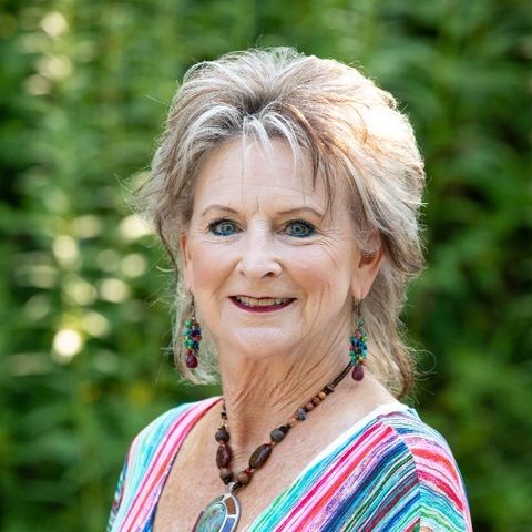 Teresa H Hensley