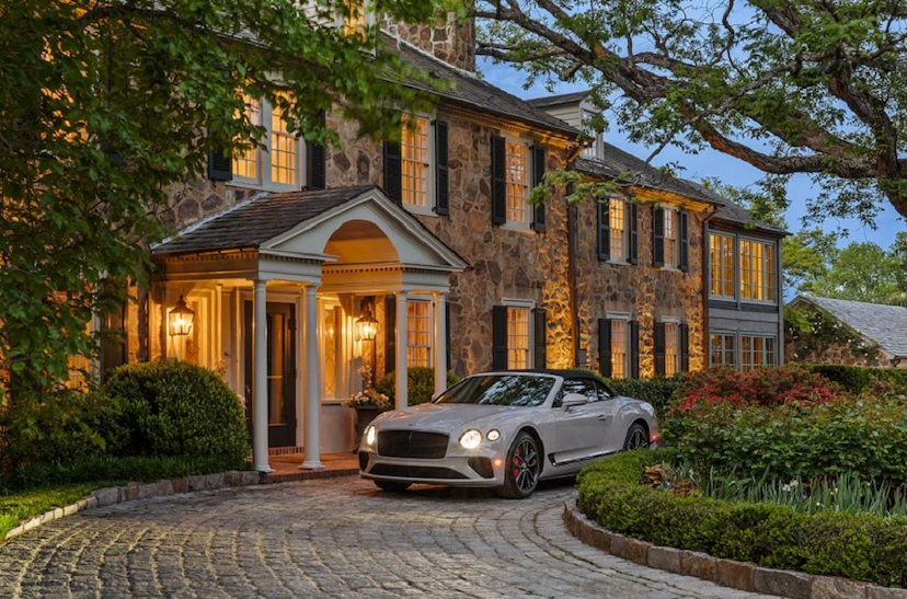 BALLANTRAE FARM, HISTORICAL GEM WITH CONTEMPORARY LUXURY LIVING