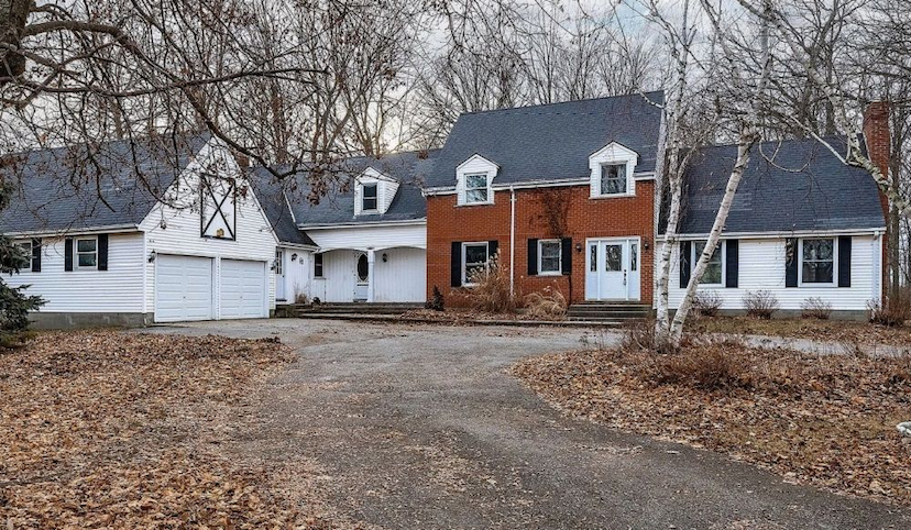 7 CORTLAND CRES