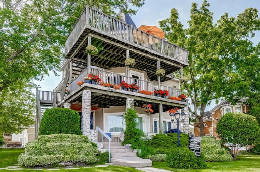 CANAL FRONT 5-PLEX