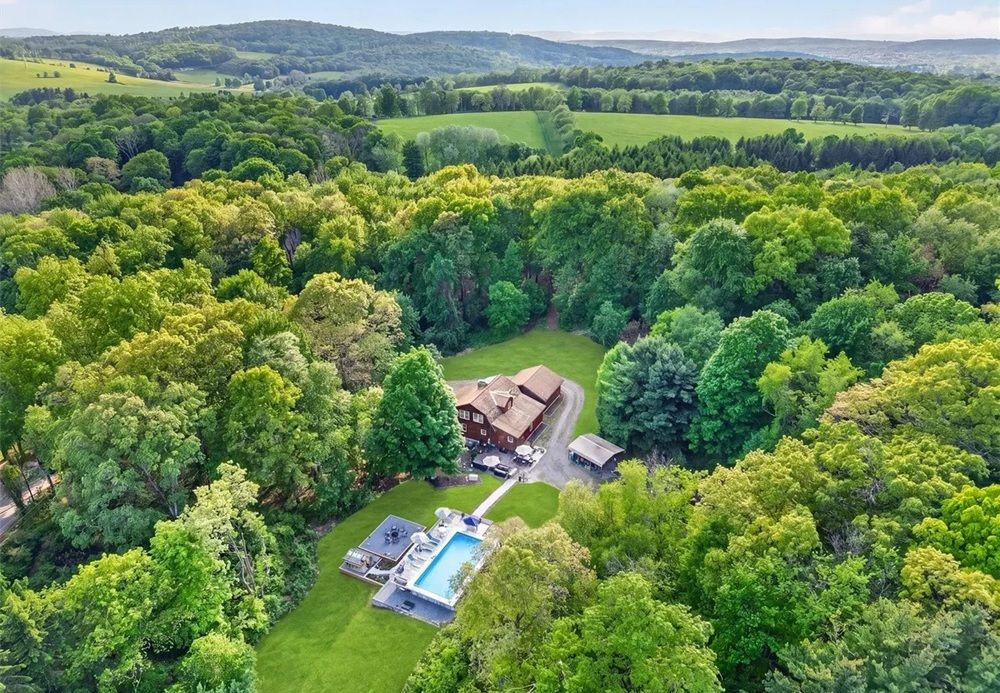 Private Luxury In The Rural Hamptons