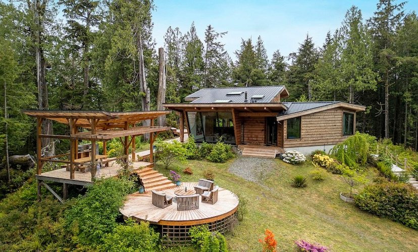 Experience The Beauty Of The West Coast On An Unparalleled Level