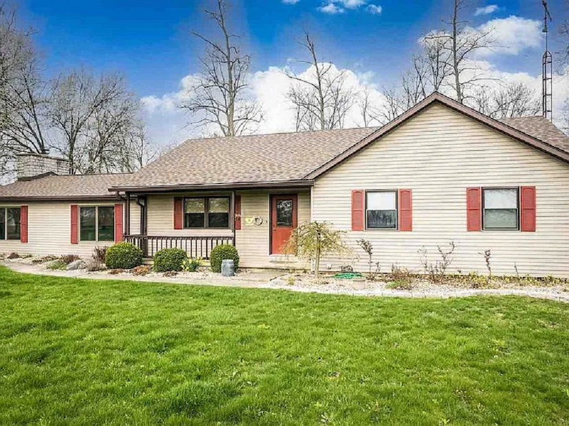 9044 N Round Barn Rd