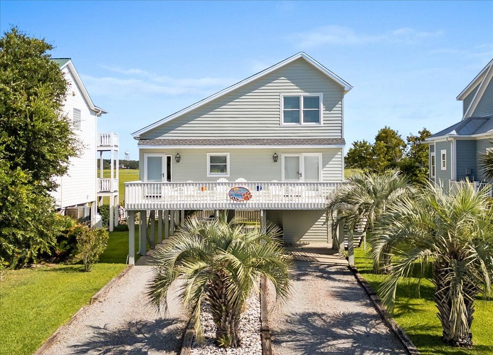 Stunning Marshfront Beach House