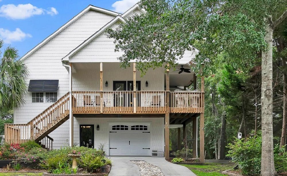 Coastal Retreat With Endless Possibilities