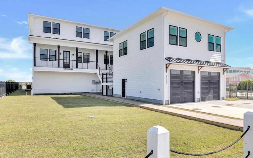 Oceanfront Architectural Masterpiece