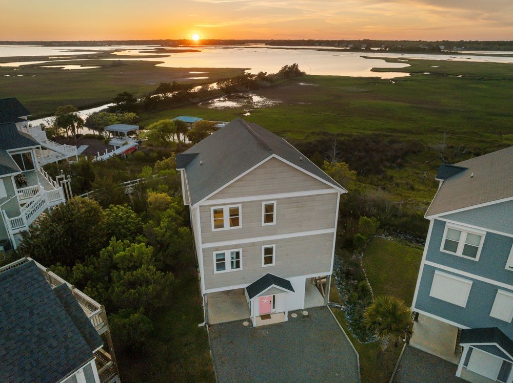 331 Oceanaire Ln