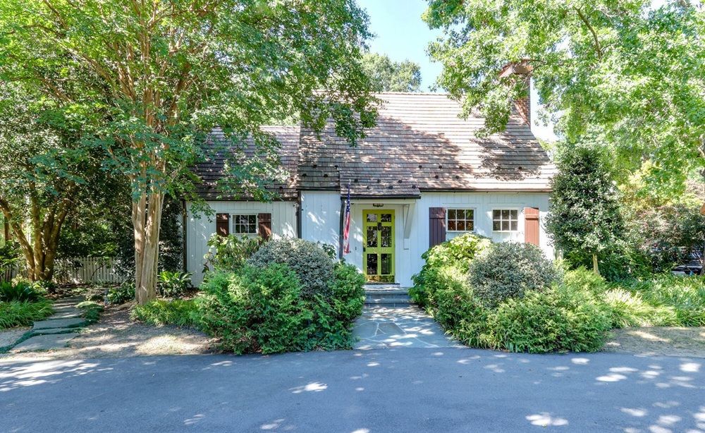 1805 Mcdonald Lane