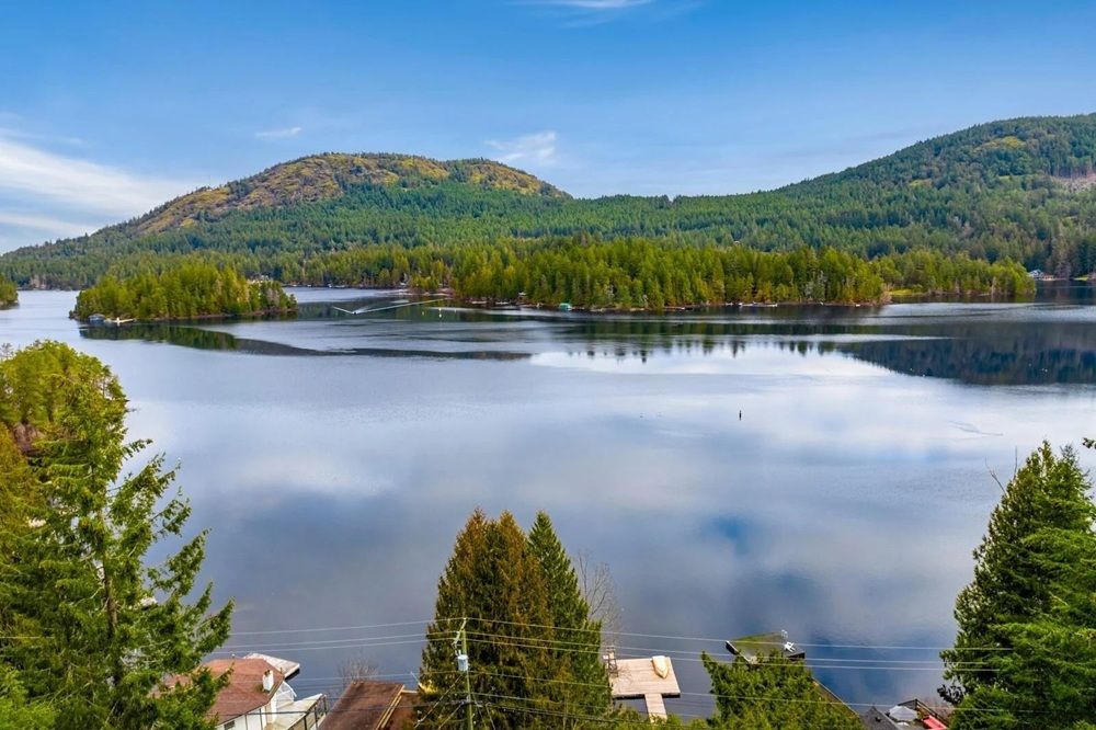 Shawnigan Lake Waterfront