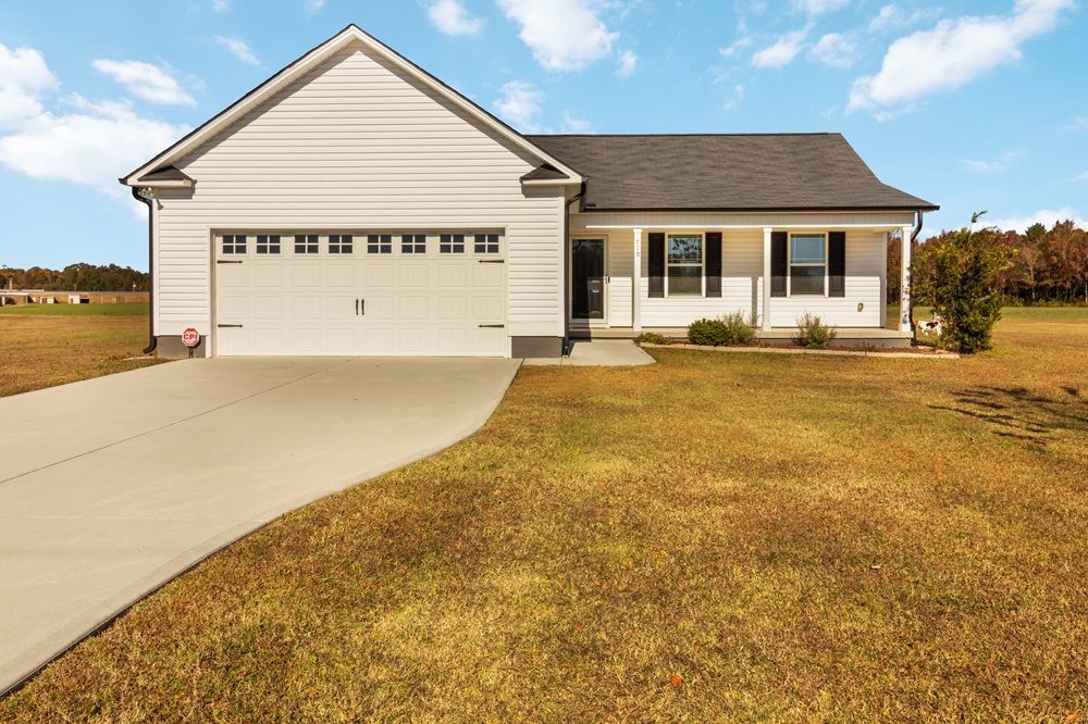 Charming Ranch Retreat With Vaulted Ceilings & Peaceful Views