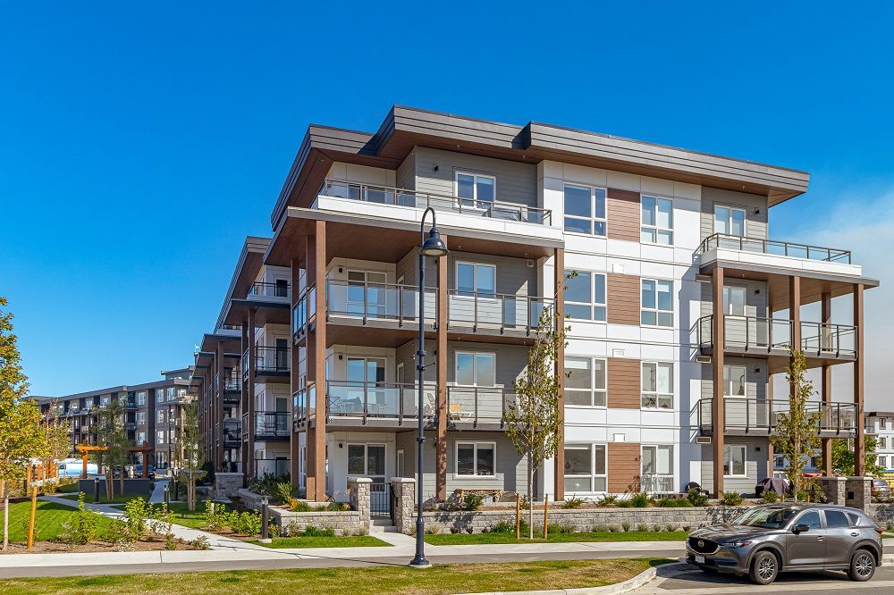 202 - 3564 Ryder Hesjedal Way