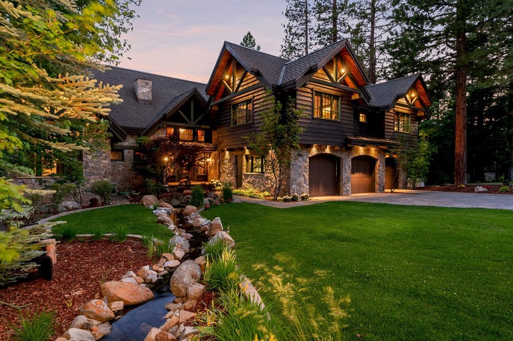 527 Sugarpine Drive