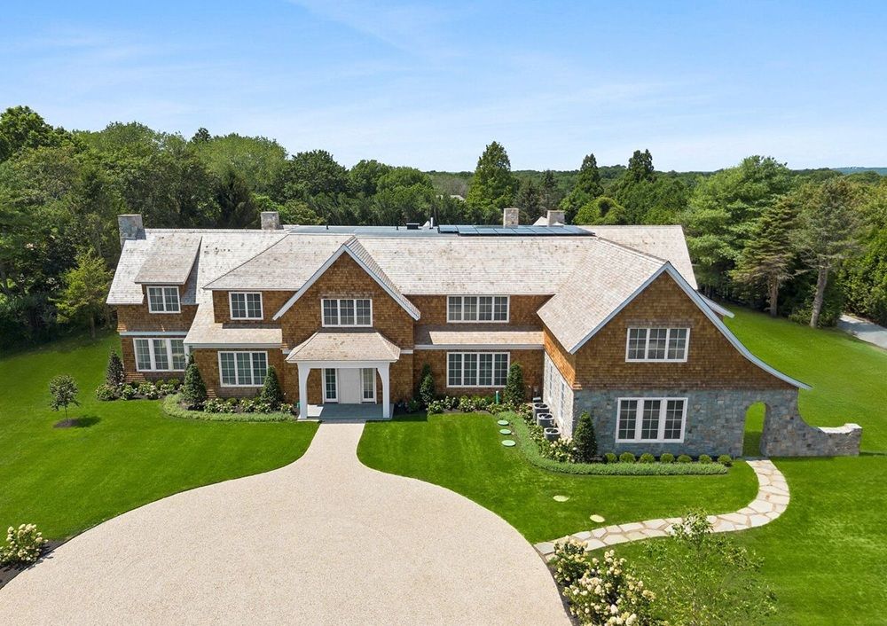 120 Halsey Ln