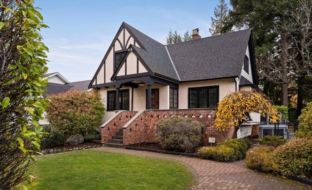 Cordova Bay Character Home