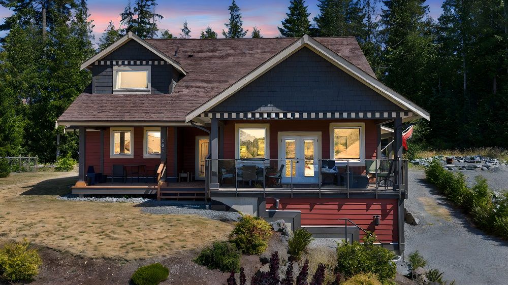 Point Ideal Lake Cowichan