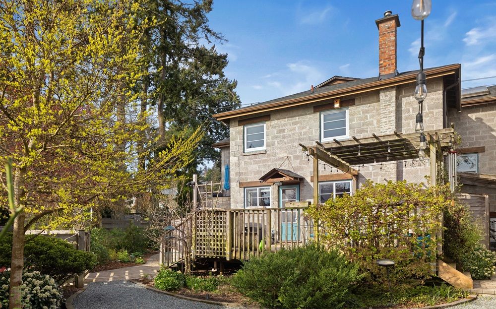 Historic De Blois Residence