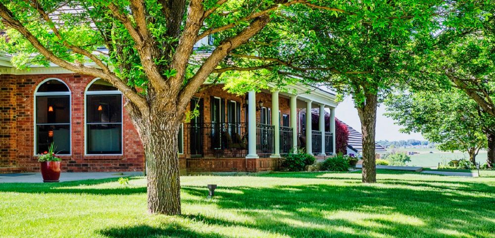 Refined Country Living On 75 Acres