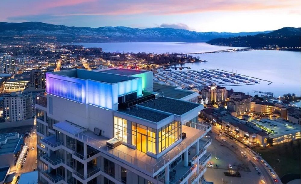 Iconic Luxury Penthouse At Downtown’s One Water Street