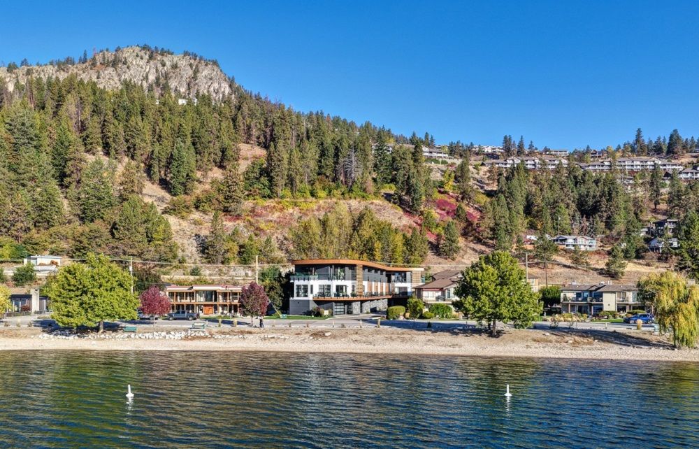 Modern Peachland Townhome