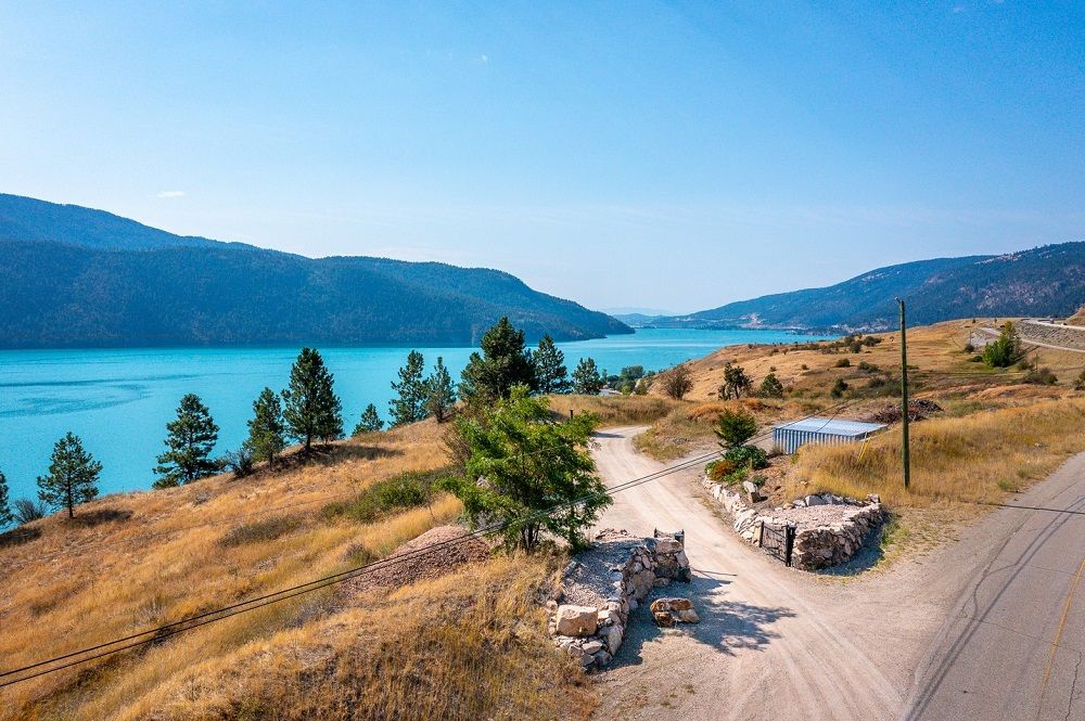Semi-Waterfront Lot