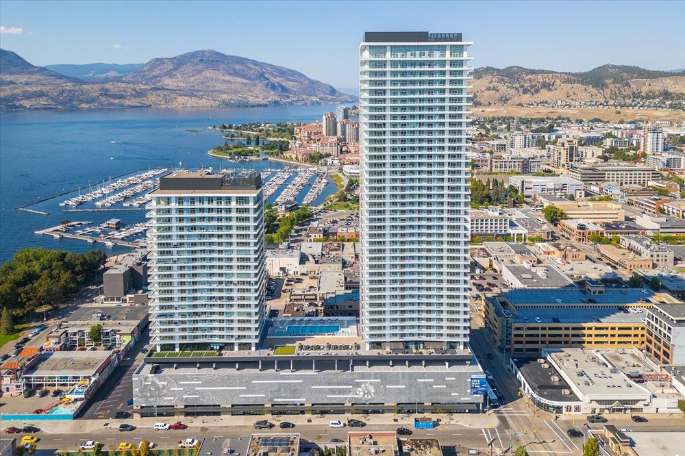 Downtown High Rise Condo!