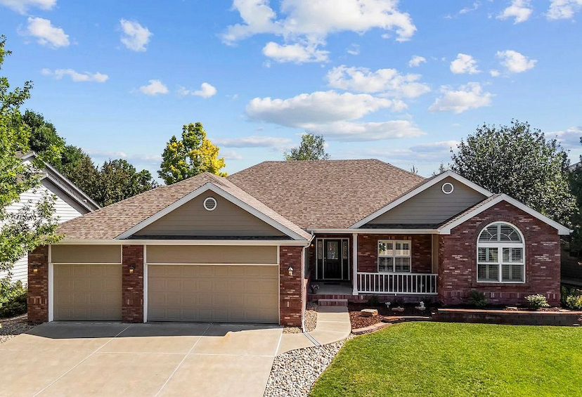 Spacious Family Home With Upgrades!