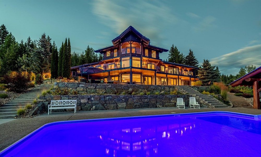 Okanagan Mountainside Escape
