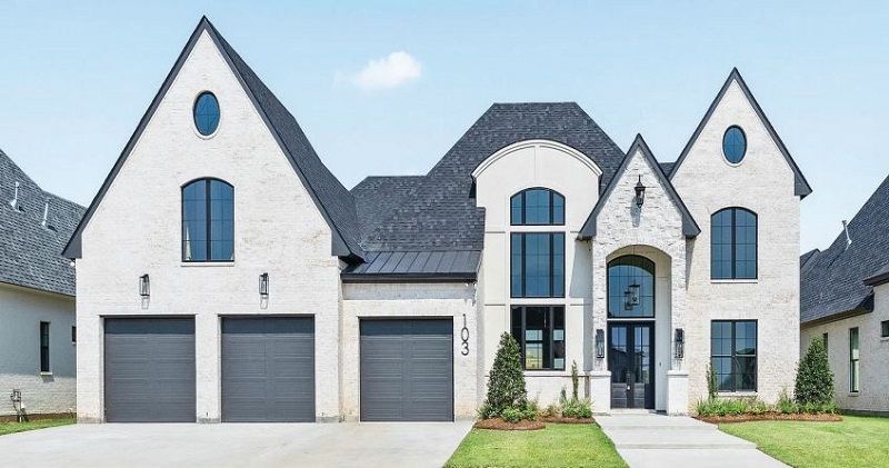 103 Sabal Leaf Lane