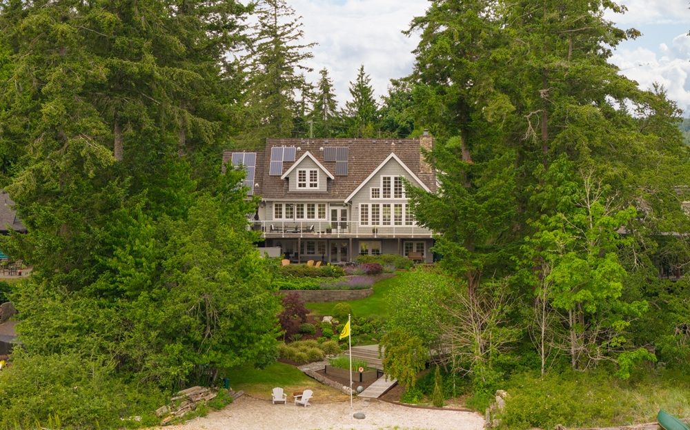Exceptional Coastal Estate