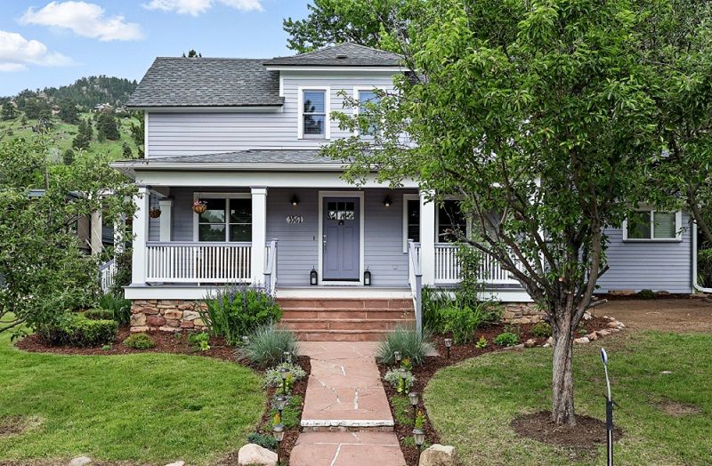 Over 1/3 Acre In The Heart Of Newlands