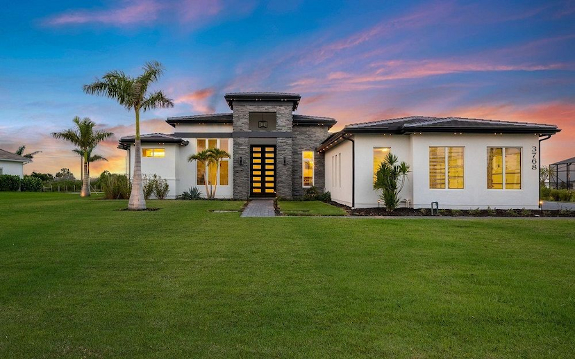 3768 Lake Adelaide Pl