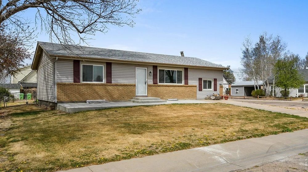 Fully Remodeled Ranch In Quiet Kersey