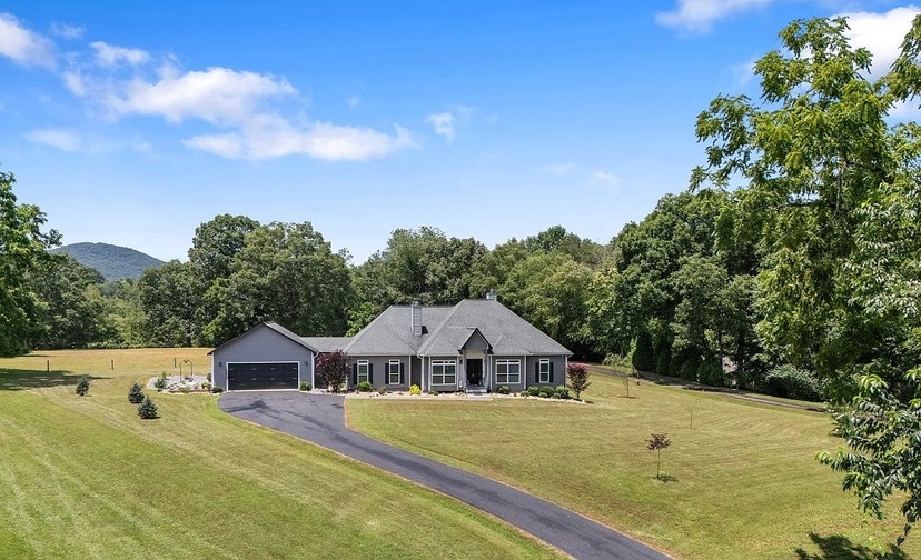 1502 Smithfield Lane