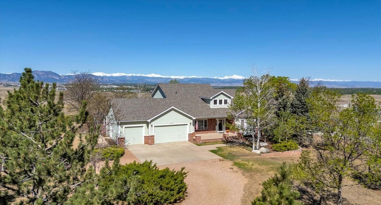 A Truly Majestic Setting Offering Mesmerizing Vistas & Tranquil Privacy