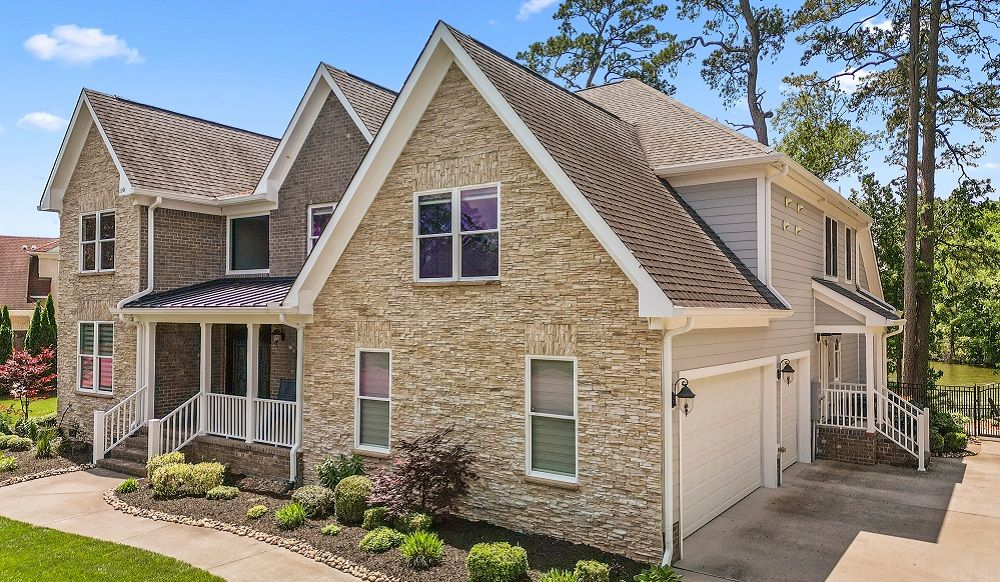Lakefront Luxury Living